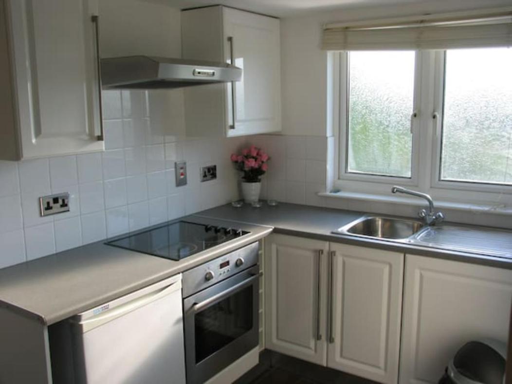 Modern Cosy Private Studio, Wifi, Ip-Tv, Must See Romford Exterior photo