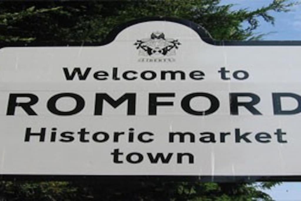 Modern Cosy Private Studio, Wifi, Ip-Tv, Must See Romford Exterior photo
